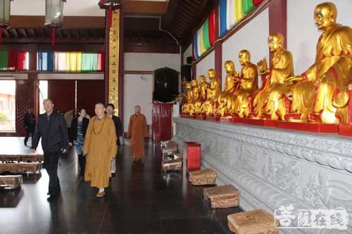 佛教-陕西省西安市政协副主席张建政一行参访七宝教寺