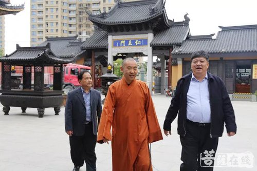 宁国-徐汇区统战部副部长王云华一行莅临上海宁国禅寺