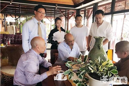 佛教-苏里南总统鲍德瑟会见陕西佛教协会副会长隆道大和尚一行