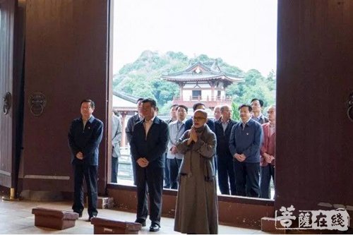 蔡晓明-江西省政协副主席蔡晓明一行前往曹山宝积寺调研