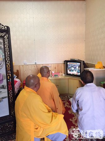佛教-云南省佛教协会组织全省佛教界收看十九大开幕
