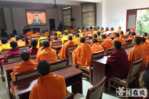 佛教-云南省佛教协会组织全省佛教界收看十九大开幕