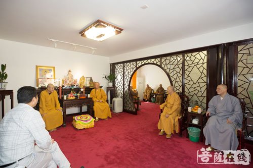 佛教-道慈大和尚一行赴佛教颐养堂和普陀山敬老院进行重阳节慰问