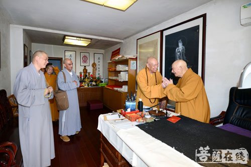 佛教-道慈大和尚一行赴佛教颐养堂和普陀山敬老院进行重阳节慰问