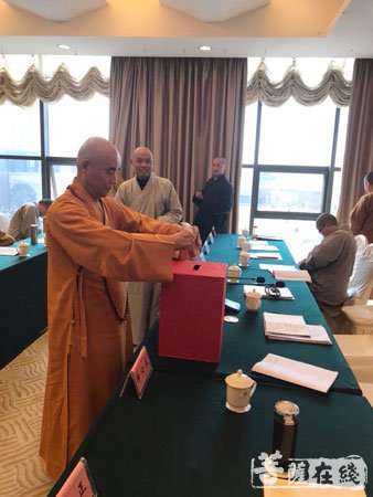 佛教-桐城市佛教界举行学习贯彻党的十九大精神专题会议