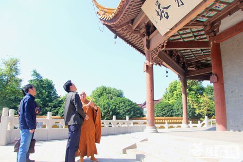 佛教-太仓市政协副主席王国其一行赴太仓同觉寺调研