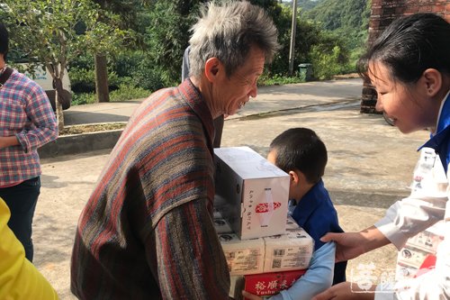 慈善-瑞祥慈善基金会“百村千户”温暖爱心行动