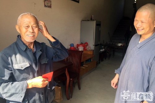 咸安-欢庆重阳佳节 湖北咸安佛协前往双溪福利院慰问