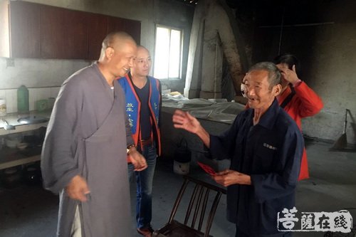 咸安-欢庆重阳佳节 湖北咸安佛协前往双溪福利院慰问