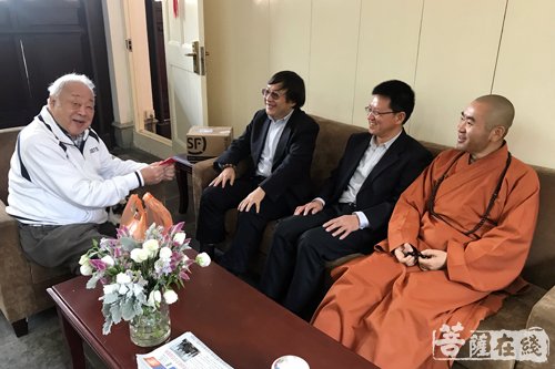 佛教-上海市佛教协会开展重阳节敬老慰问活动