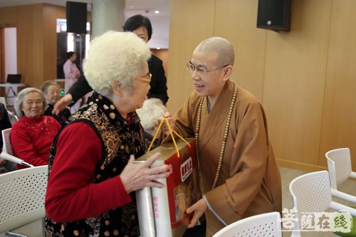 佛教-上海市佛教协会开展重阳节敬老慰问活动