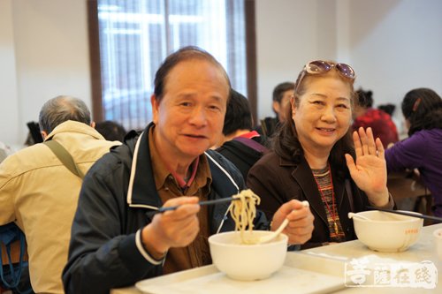 上海活动-秉承慈悲行孝 上海玉佛禅寺与觉群文教基金会举办重阳节敬老活动