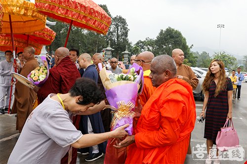佛教-文明互鉴 斯里兰卡佛教三大教派代表团参访珠海普陀寺
