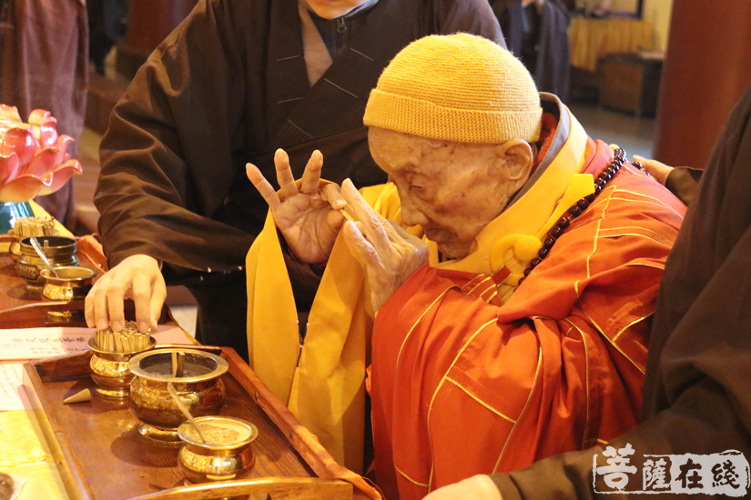 【高清图集】大金山寺传授三坛大戒法会:千人抄经