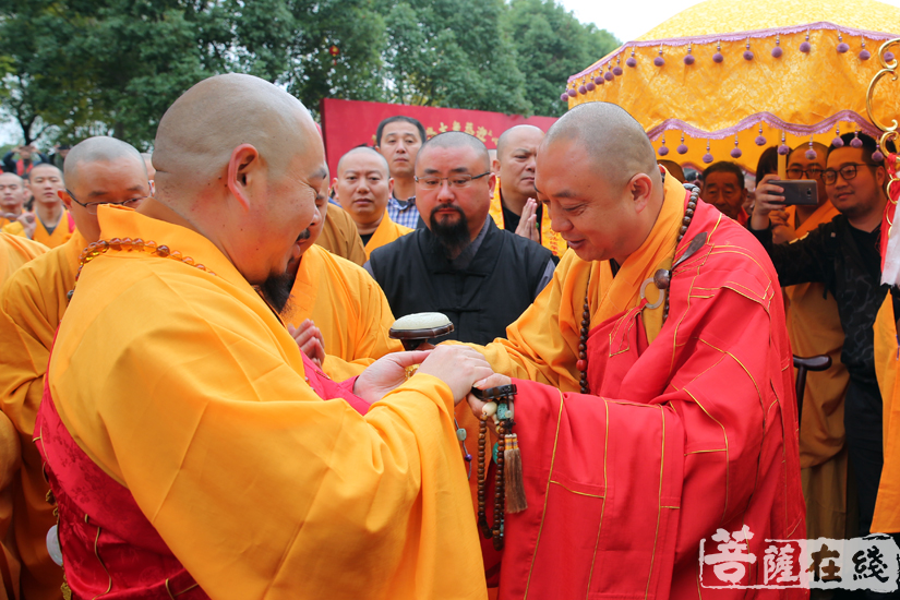 【高清图集】上海庄严寺恢复重建二十周年 心明法师荣膺方丈