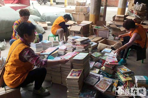 慈善-上海金皇讲寺净德法师赴云南西盟开展助学活动