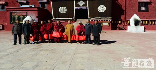佛教-中国佛教协会协佛教百寺基金会举行2017大摩尼宝·冬天里的温暖慈善行活动