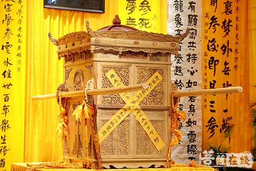 佛教-今天，我们来送梦参长老最后一程……