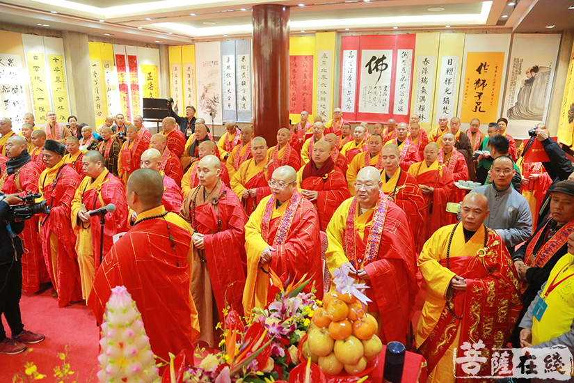 莲花佛国盛会 果卓法师荣膺九华山上禅堂方丈