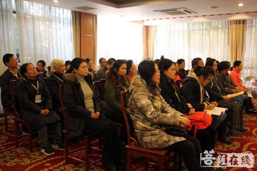 佛教-佛法离不开世间法 玉佛禅寺“都市佛教的弘化模式”国际研讨会圆满