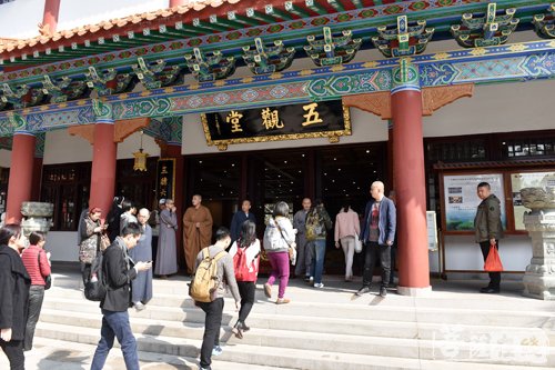 佛教-30位外语精英走进珠海普陀寺 向世界讲好中国佛教故事