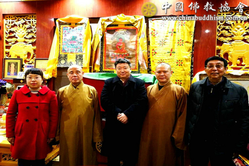 佛教-第七世夏日东活佛坐床典礼在青海夏琼寺举行
