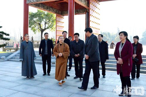 南海禅寺-驻马店市政协主席陈锋赴汝南南海禅寺进行实地调研