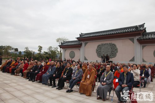 佛教-龙树思想的饕餮大宴——2017年首届中观高峰论坛在广东惠仁圣寺开幕
