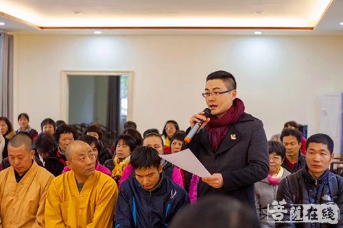佛教-新会大圣寺组织全寺僧众和信众学习《宗教界积极参与反邪教工作倡议书》