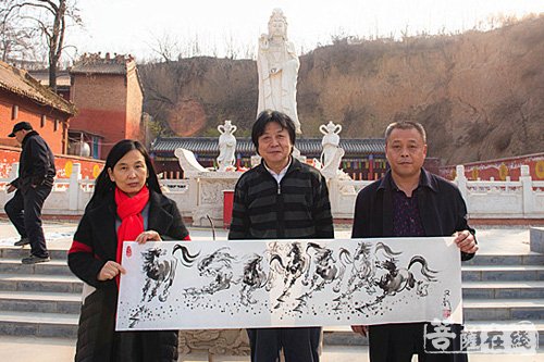 陈又新-新年新气象 王蔚波、陈又新应邀为偃师藏梅寺题字作画