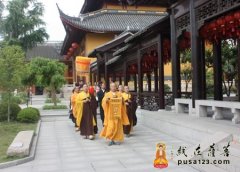 上海寿安寺隆重举行浴佛法会