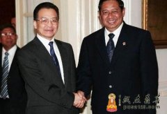 温家宝:任何一个国家都应尊重不同的民族和不同的宗教信仰
