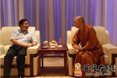 央视百家讲坛主讲人鲍鹏山教授接受延参法师专访
